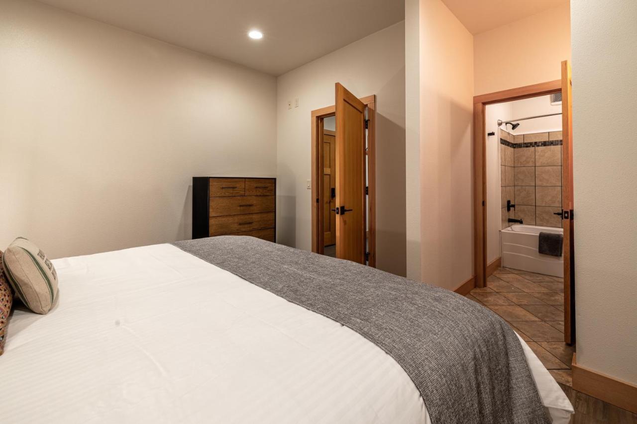 Alpen Dorf Pension Левънуърт Екстериор снимка