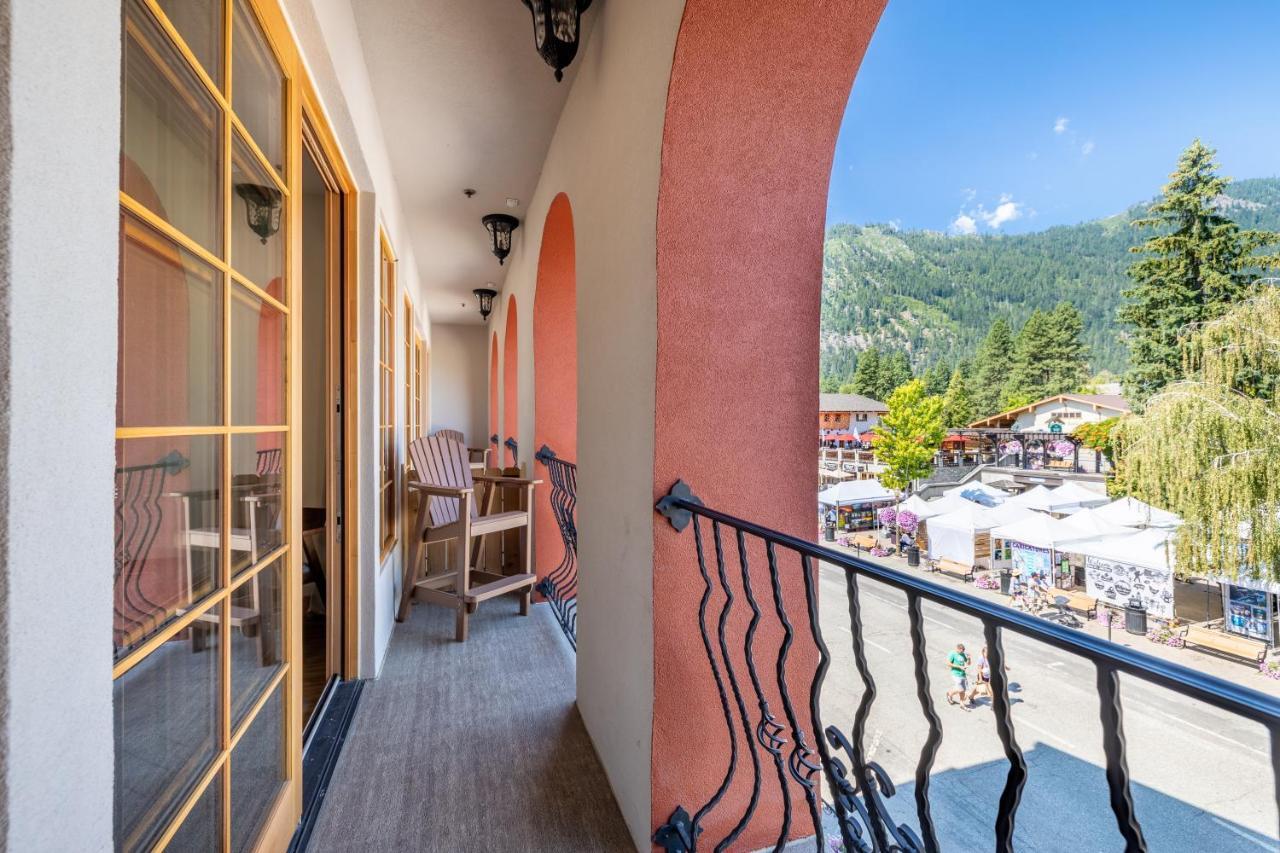 Alpen Dorf Pension Левънуърт Екстериор снимка